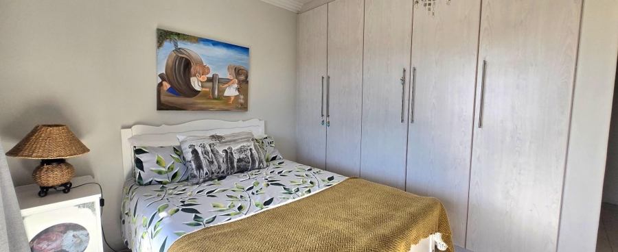 6 Bedroom Property for Sale in Franskraal Western Cape